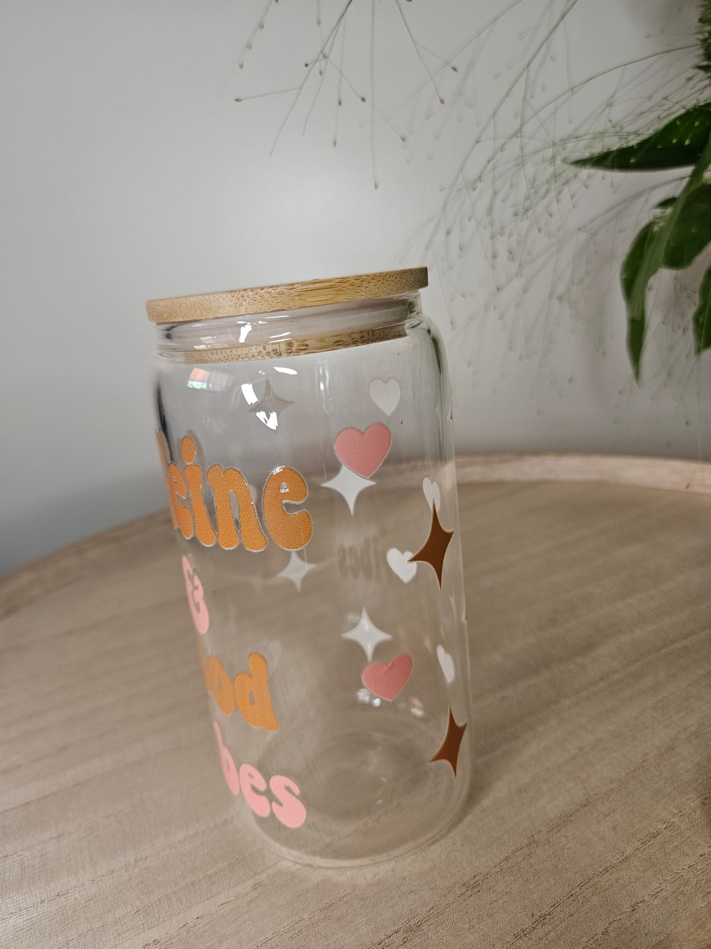 caffeine & good vibes Glas Tumblr mit Bambusdeckel