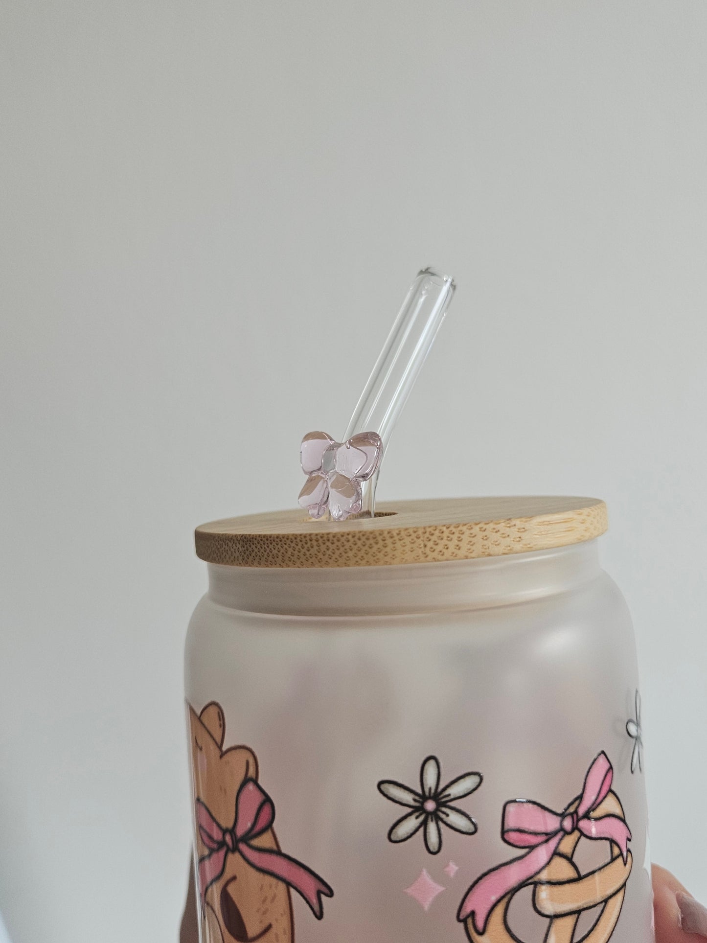 Capybara Glas mit Schleifenstrohhalm
