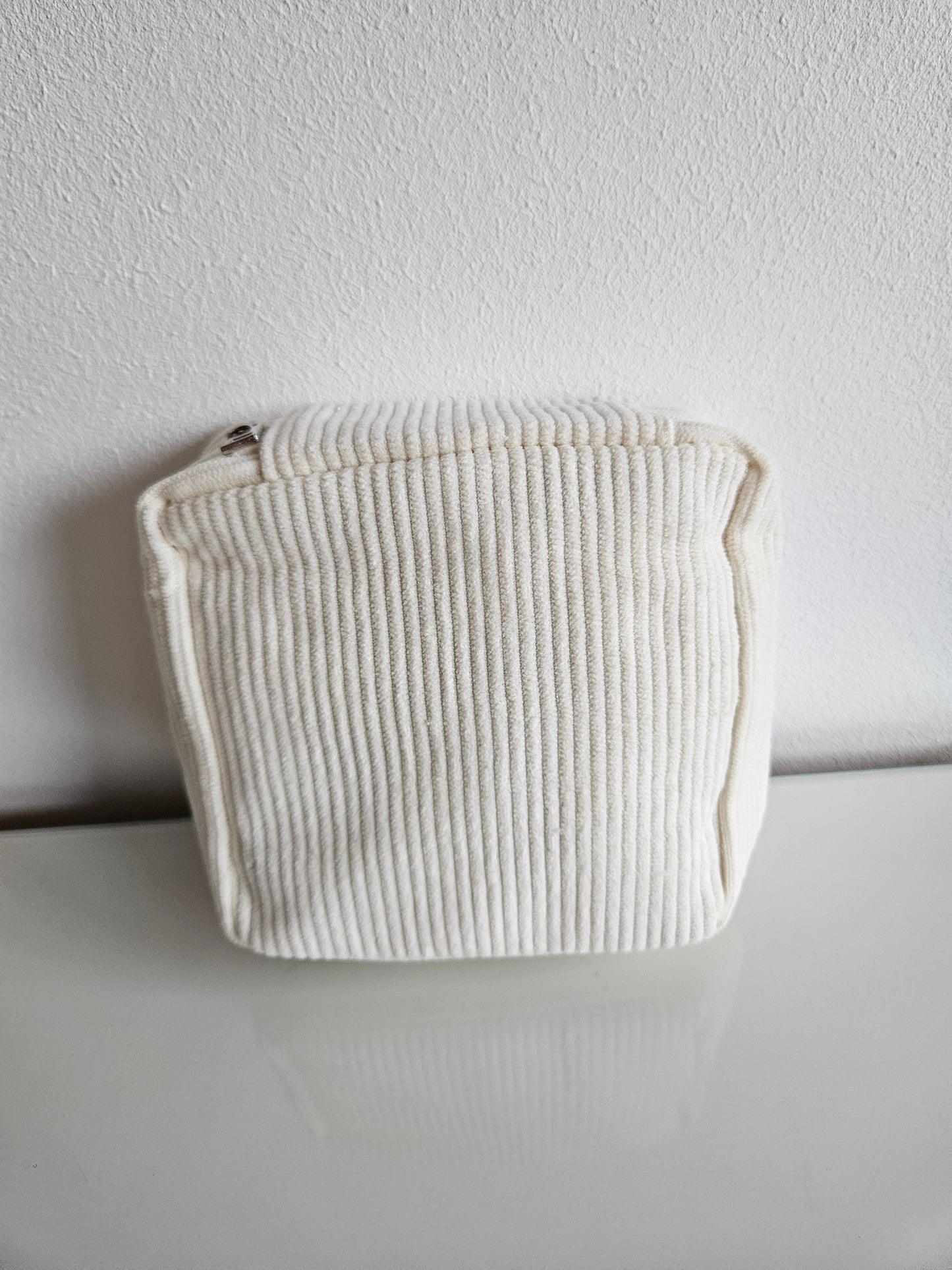 Thoughts are not facts Tasche