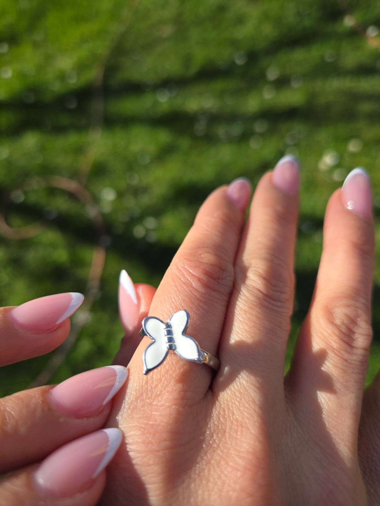 Fidgetring Schmetterling weiß
